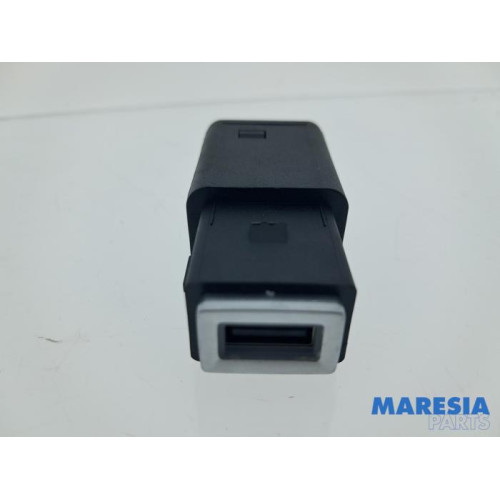 Peugeot - 2008 - Connexion USB