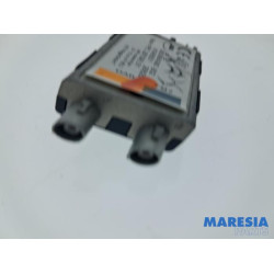 Peugeot - 2008 - Antenne Versterker