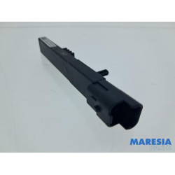 Peugeot - 2008 - Entrée sans clé - Antenne