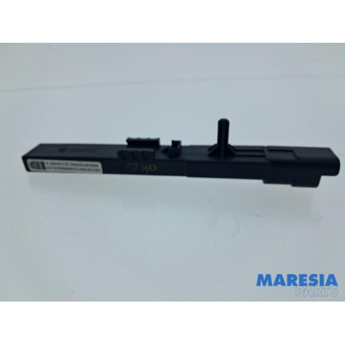 Peugeot - 2008 - Entrée sans clé - Antenne