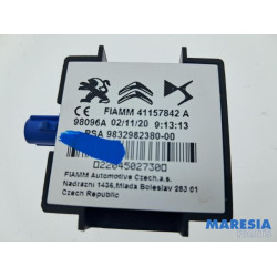 Peugeot - 2008 - GPS Antenne