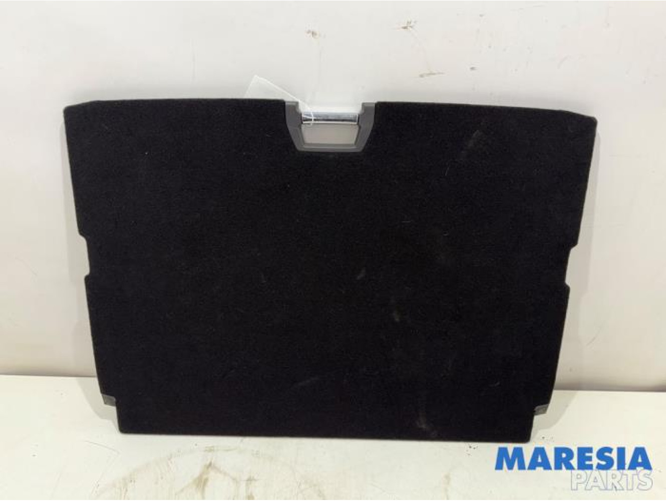 Peugeot - 2008 - Floor panel load area