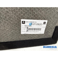 Peugeot - 2008 - Floor panel load area