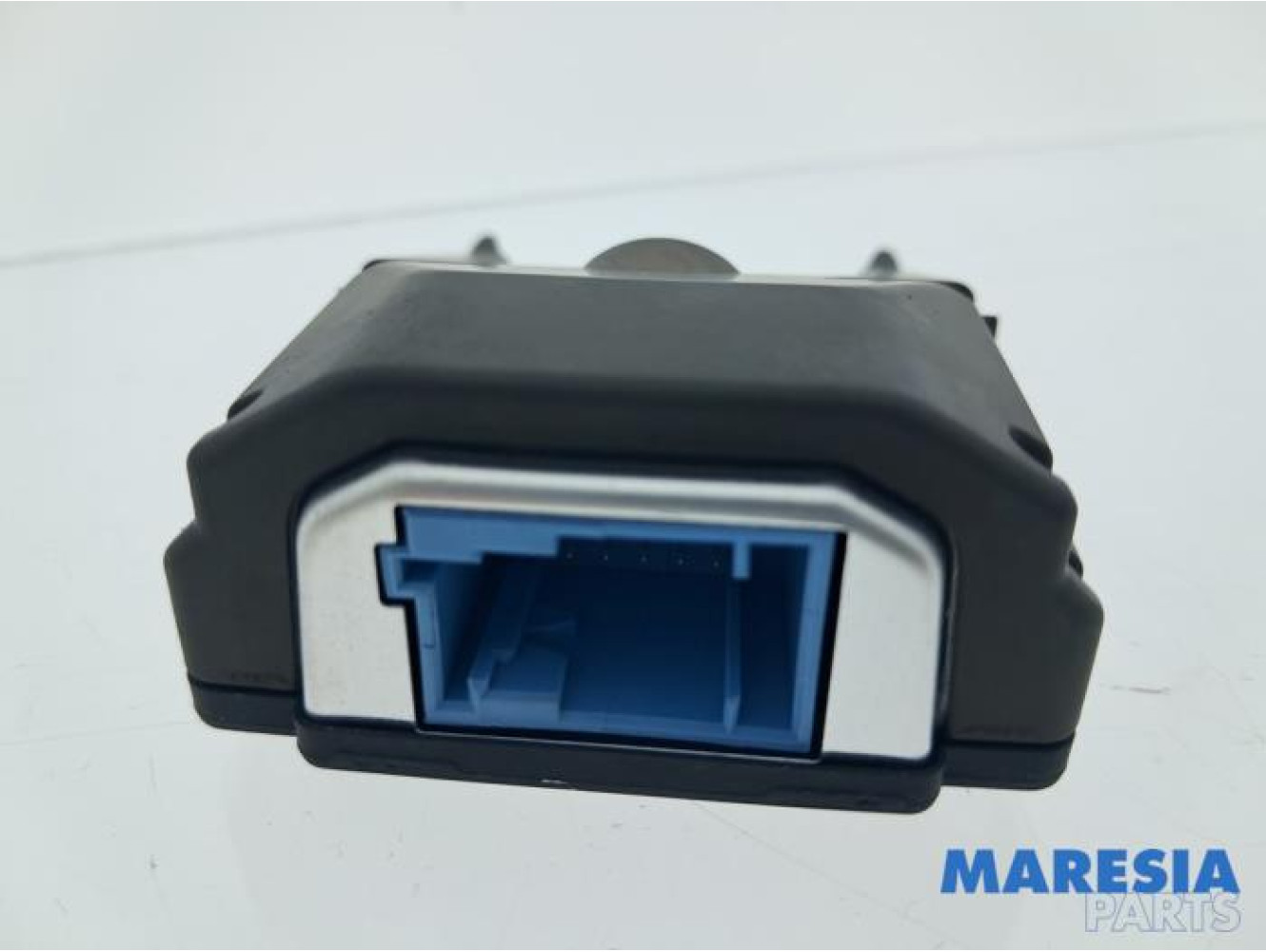 Peugeot - 2008 - Front camera