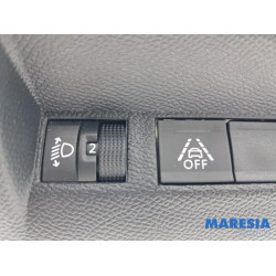 Peugeot - 2008 - AIH headlight switch