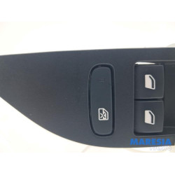 Peugeot - 2008 - Multi-functional window switch