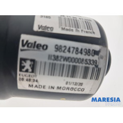 Peugeot - 2008 - Front wiper motor