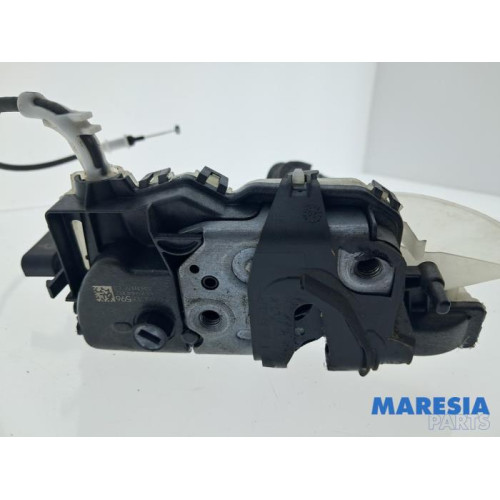 Peugeot - 2008 - Deurslot Mechaniek 4Deurs links-voor