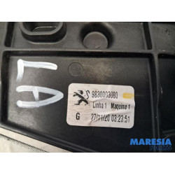 Peugeot - 2008 - Rear door window mechanism 4-door, left