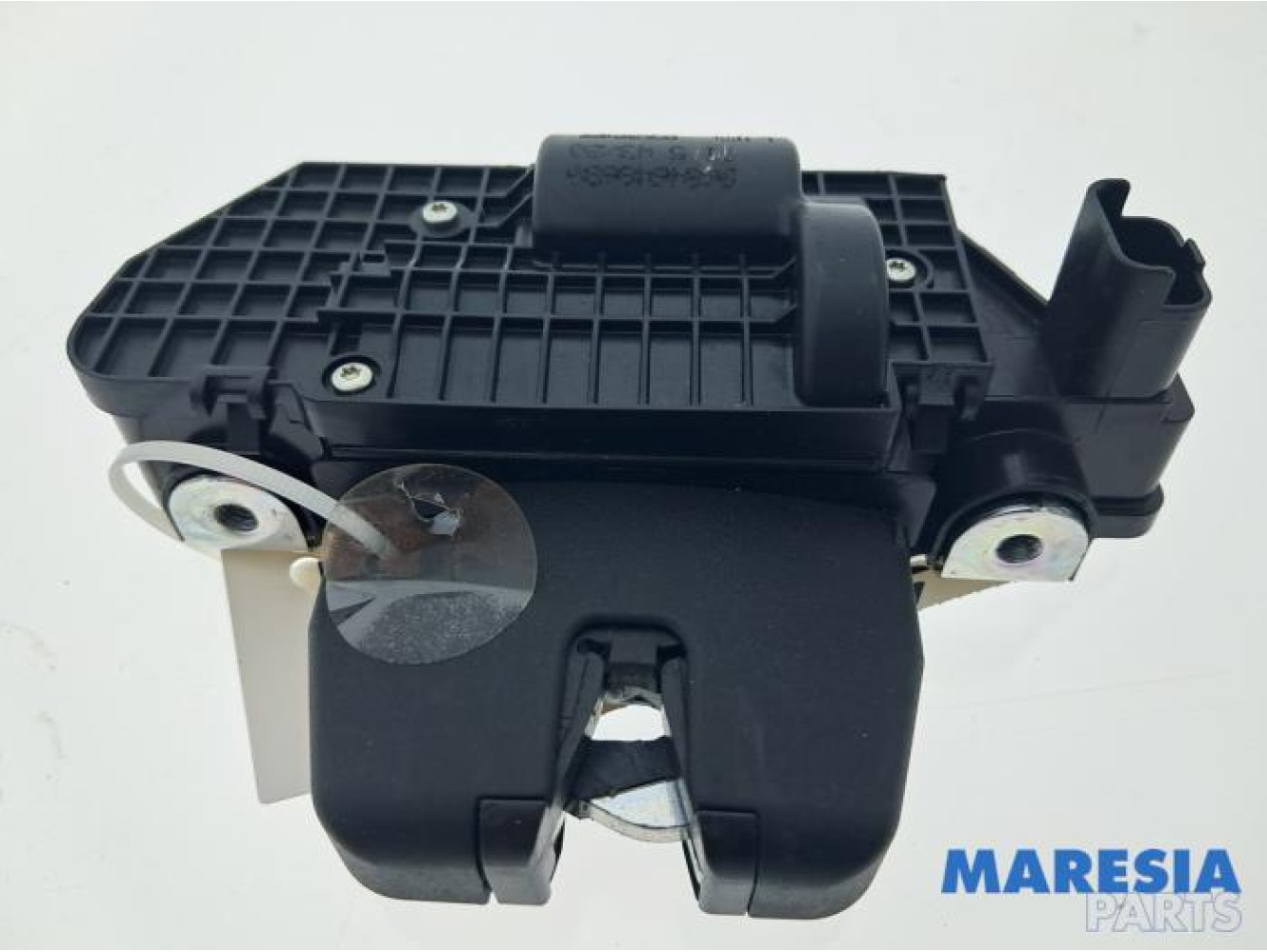 Peugeot - 2008 - Tailgate lock mechanism