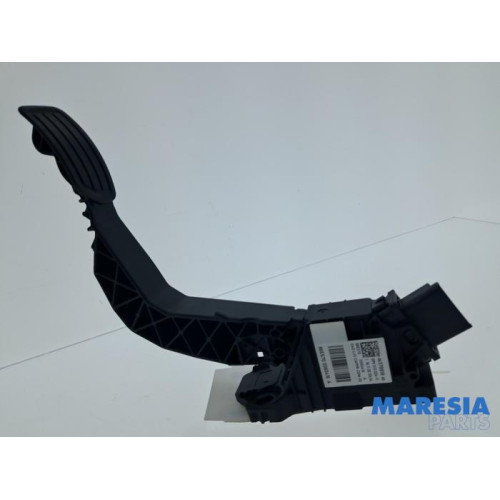 Peugeot - 2008 - Gaspedal