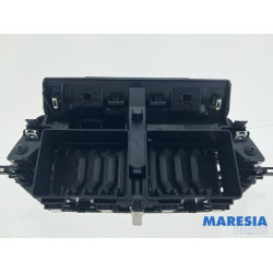 Peugeot - 2008 - Kachel Bedieningspaneel