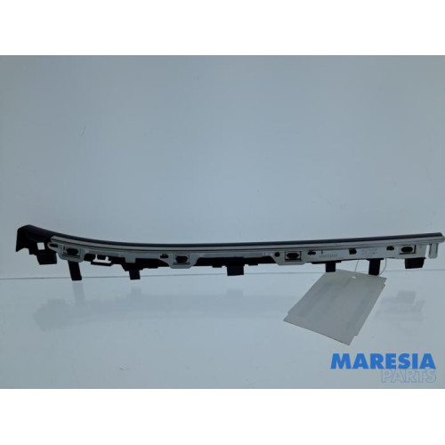 Peugeot - 2008 - Dashboard decoration strip