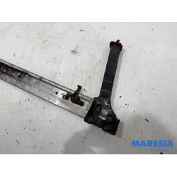 Renault - Scenic - Radiator bar