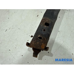 Renault - Scenic - Radiator bar