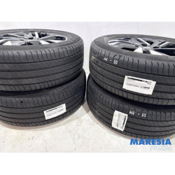 Peugeot - 2008 - Sportvelgenset + banden