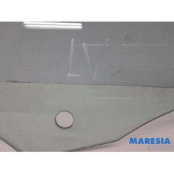 Peugeot - 2008 - Vitre portière 4portes avant gauche