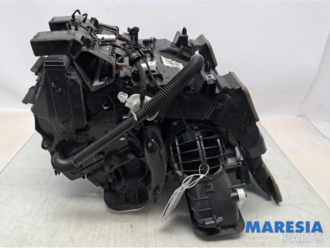 Renault - Trafic - Heater housing