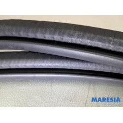 Peugeot - 3008 - Front door seal 4-door, left