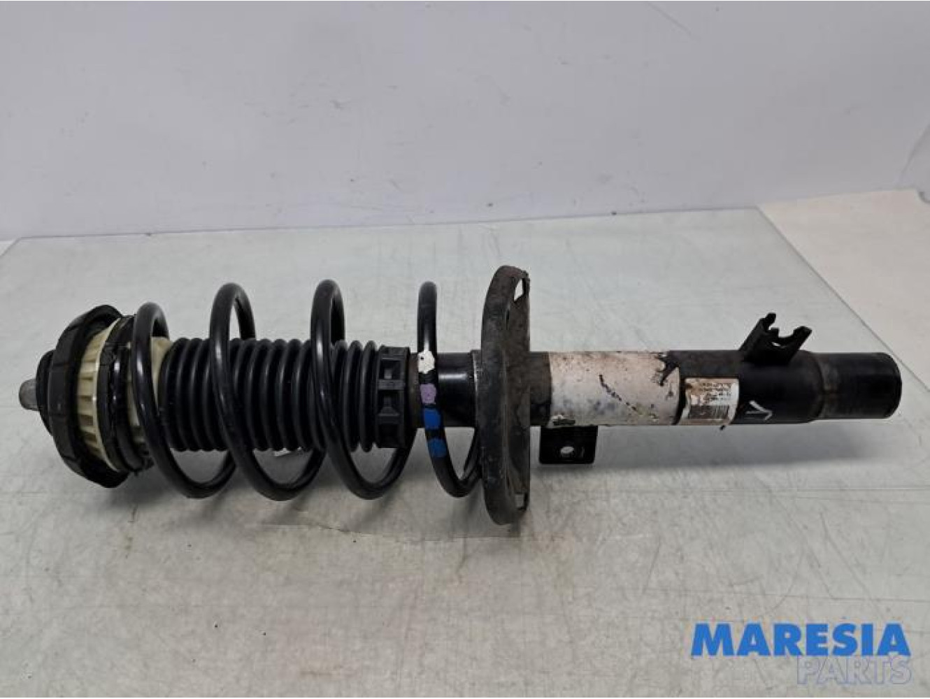 Citroen - C3 - Front shock absorber rod, left