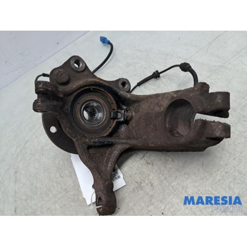 Citroen - C3 - Knuckle, front right