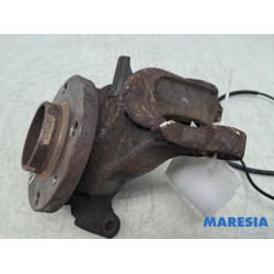 Citroen - C3 - Fusee links-voor