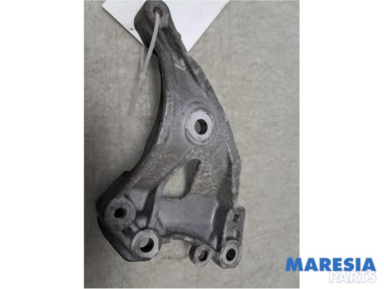 Citroen - C3 - Dynamosteun boven