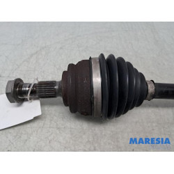 Peugeot - 2008 - Aandrijfas links-voor