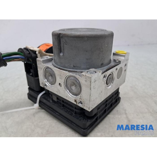 Peugeot - 2008 - ABS Pomp