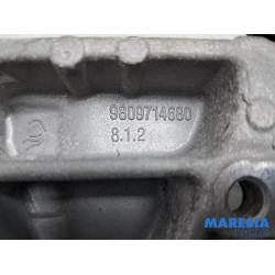 Peugeot - 2008 - Dynamostütze oben