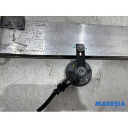 Opel - Vivaro - Front bumper frame