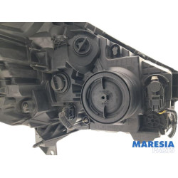 Renault - Trafic - Koplamp links