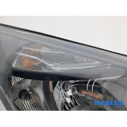 Renault - Trafic - Scheinwerfer rechts