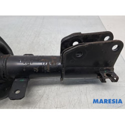 Renault - Trafic - Barre amortisseur avant gauche