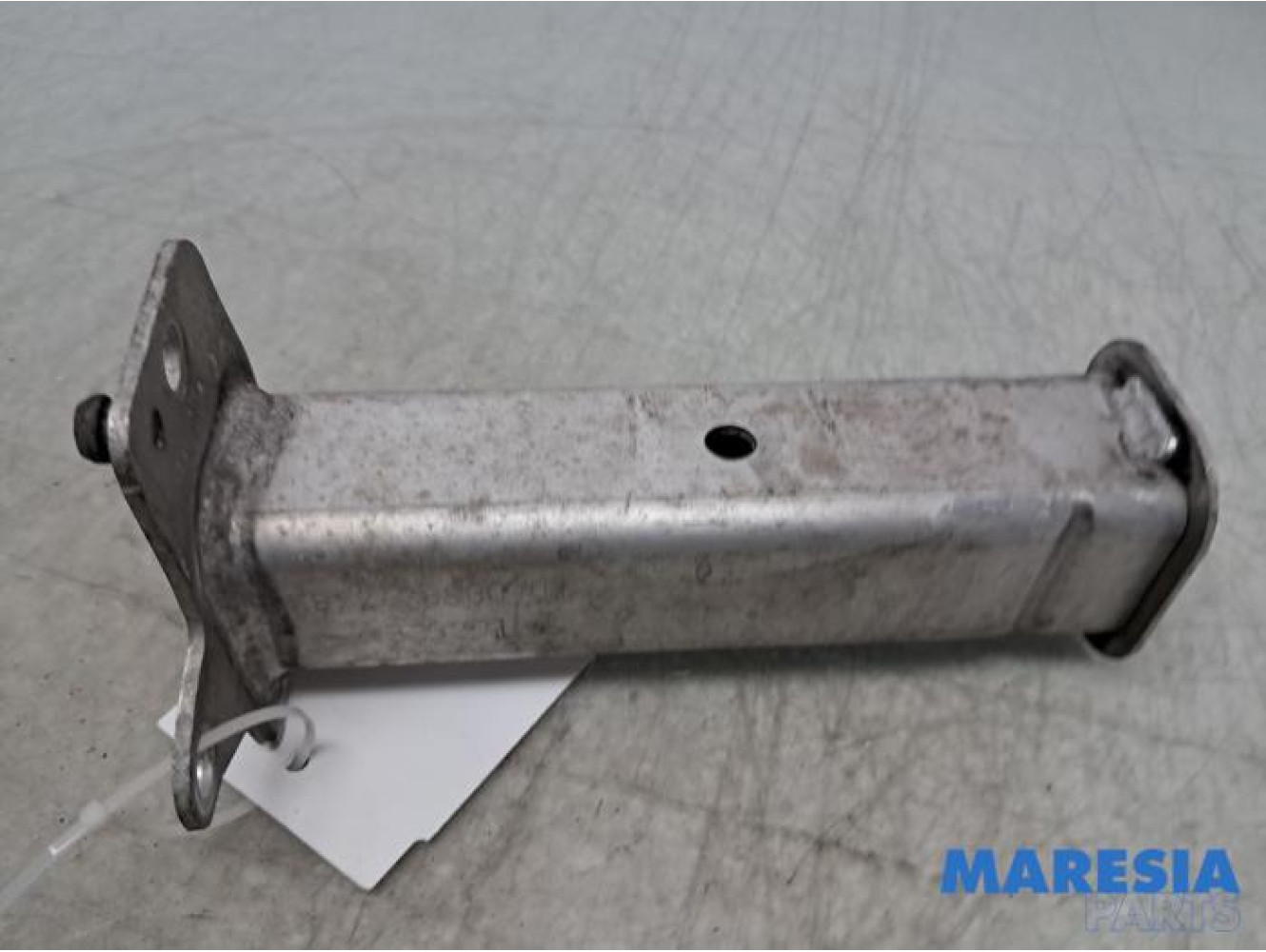 Peugeot - 2008 - Front part support
