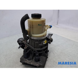 Renault - Trafic - Steun stuurbekrachtigingspomp