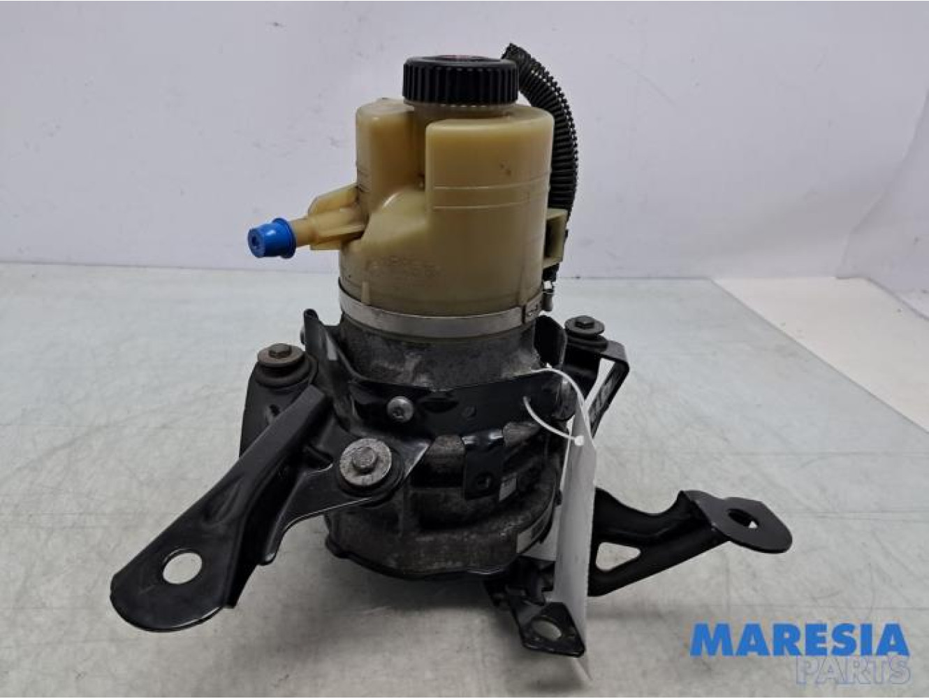 Renault - Trafic - Steun stuurbekrachtigingspomp