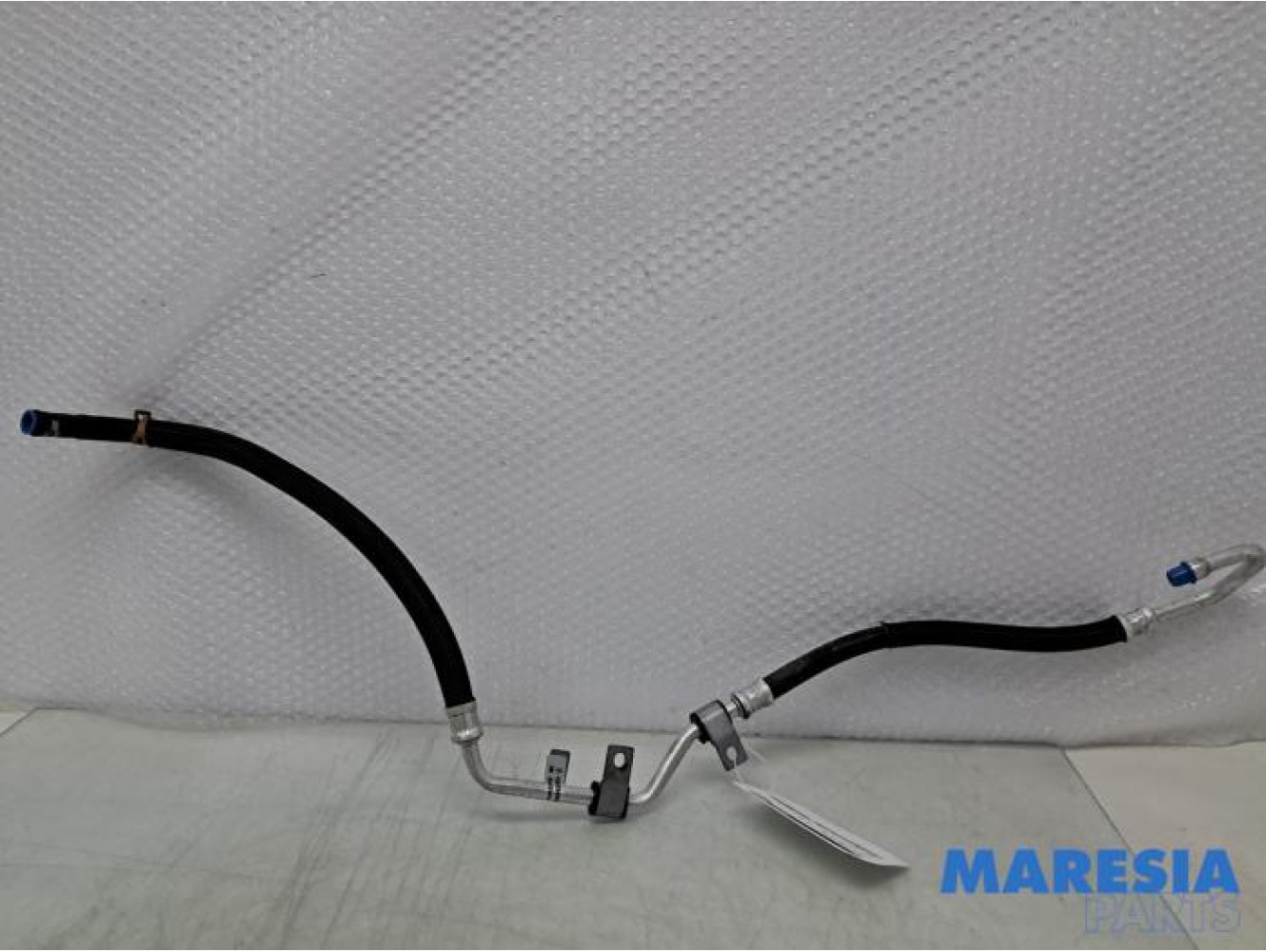 Renault - Trafic - Power steering line