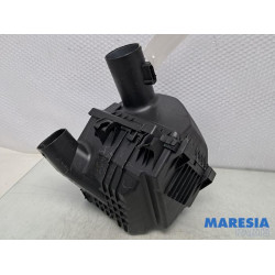 Renault - Trafic - Luchtfilterhuis