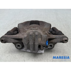 Renault - Trafic - Front brake calliper, right