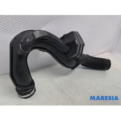 Renault - Trafic - Air intake hose