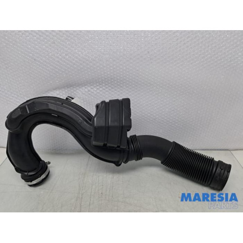 Renault - Trafic - Ansaugschlauch Luft