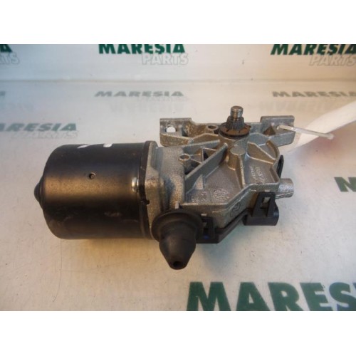 Fiat - Bravo - Front wiper motor