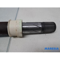 Renault - Trafic - Front drive shaft, right