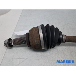 Renault - Trafic - Front drive shaft, right