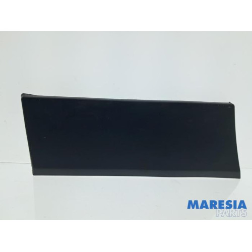 Renault - Trafic - Zierleiste