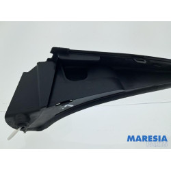 Renault - Trafic - Voorruitlijst