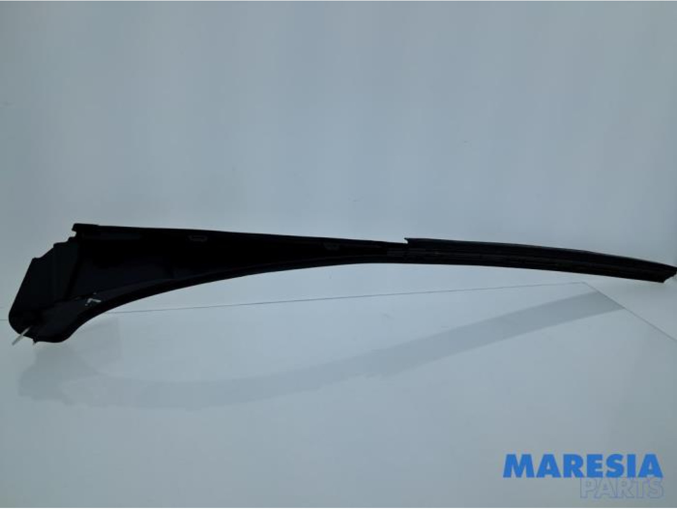 Renault - Trafic - Voorruitlijst