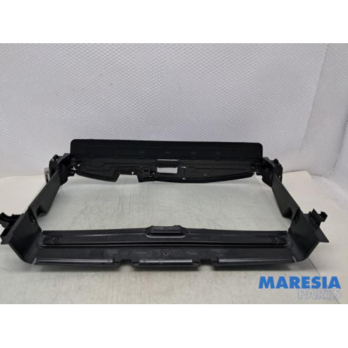 Renault - Trafic - Air funnel