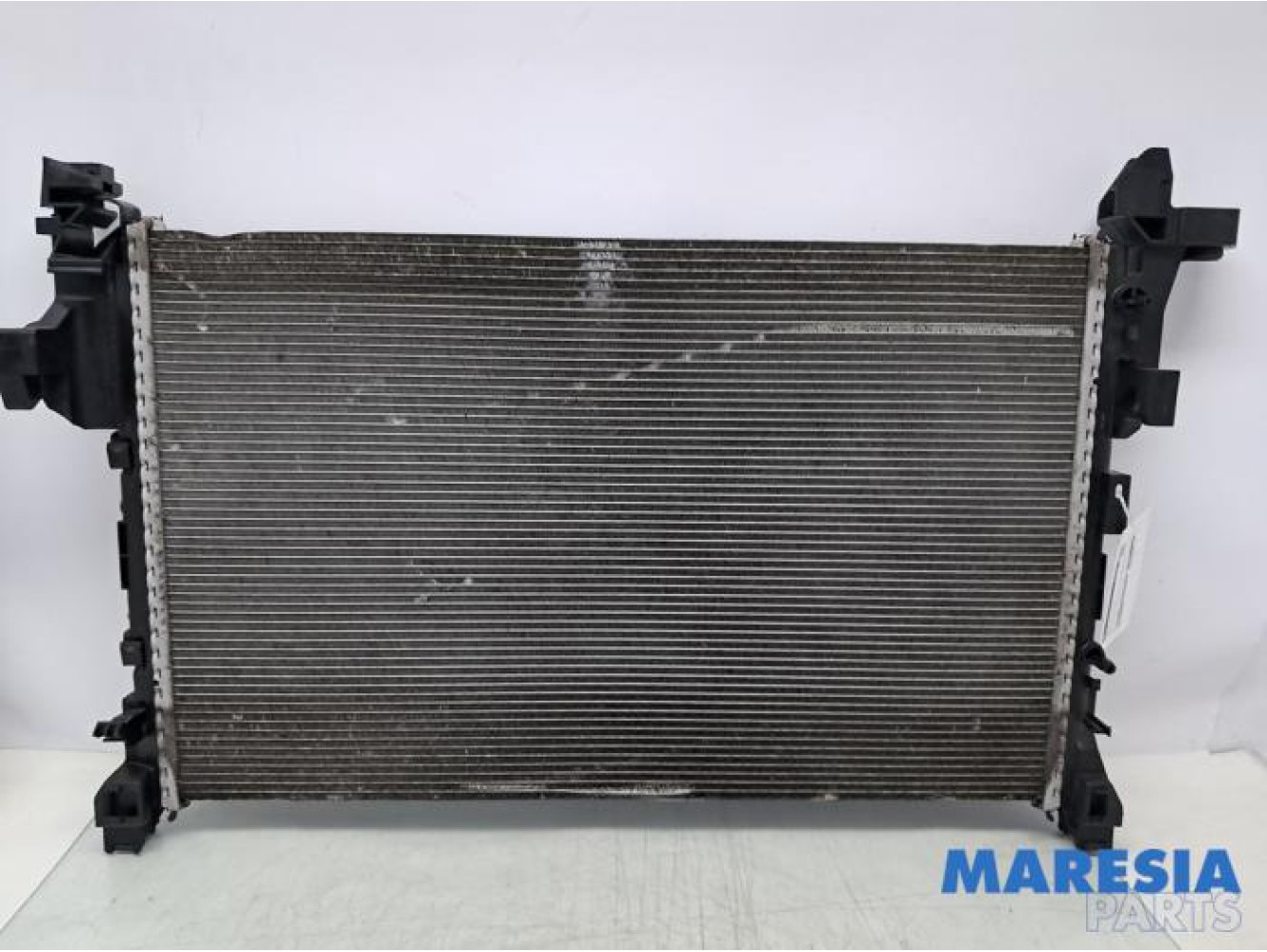 Renault - Trafic - Radiator